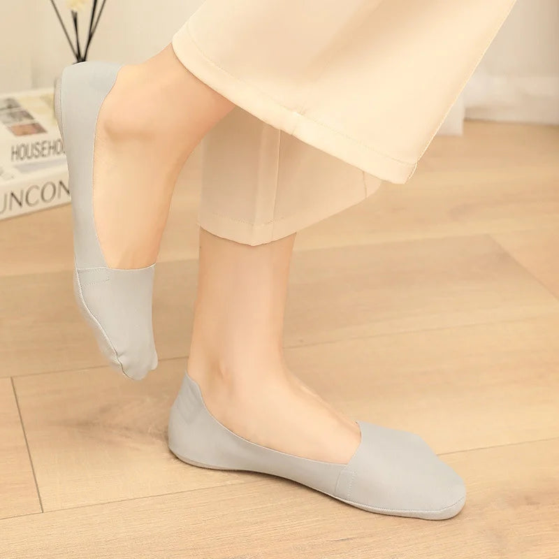 Buy 1 Get 1 Free🎁【No Heel Dropping】Ice Silk Invisible Breathable Crew Socks