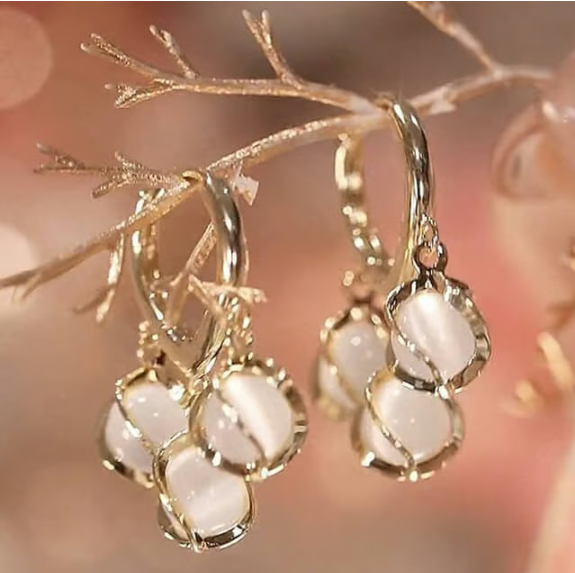 Small fresh temperament simple ear buckle
