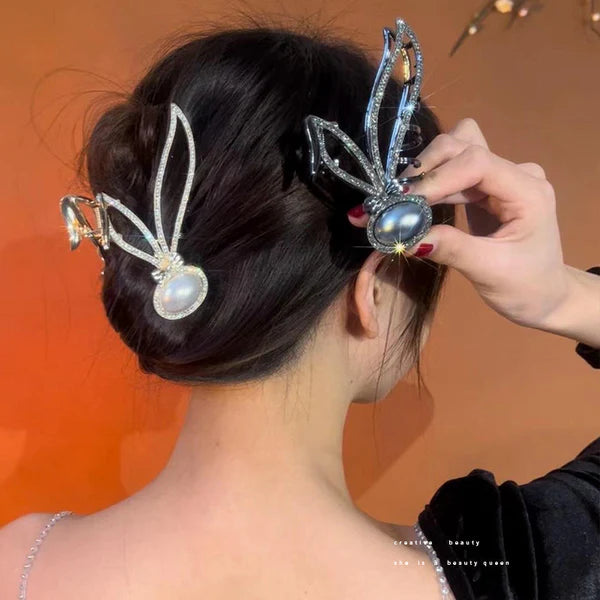 RABBIT BOW PEARL HAIRCLIP